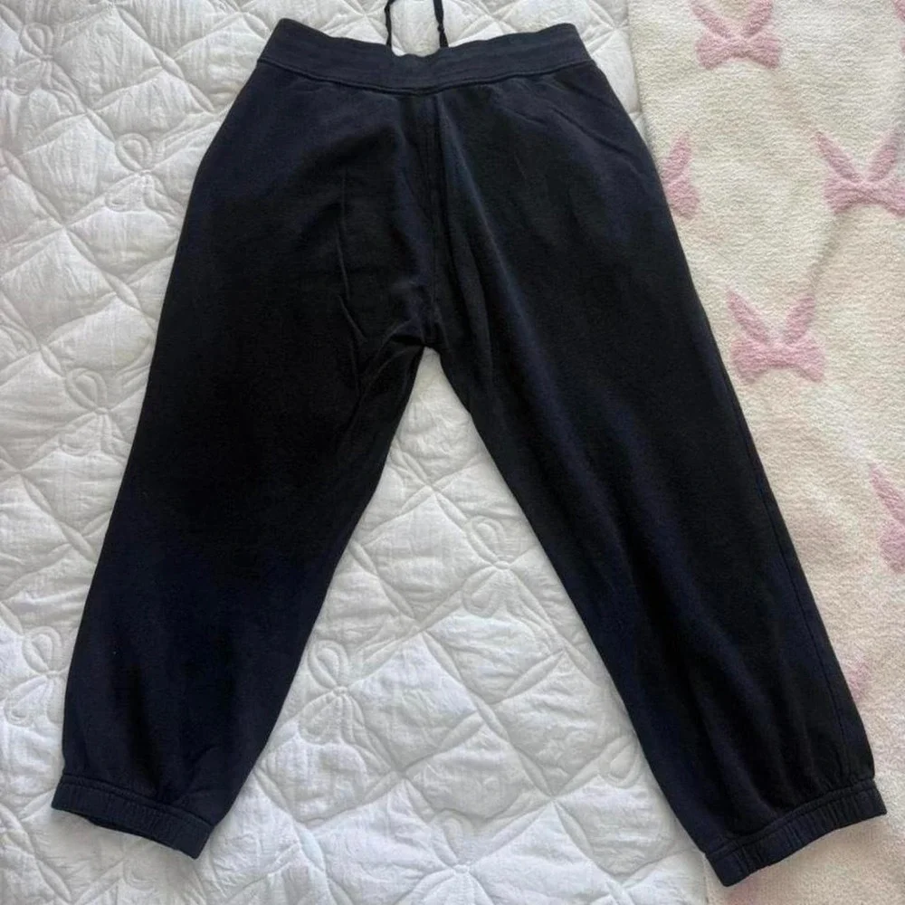 black nike sweatpants